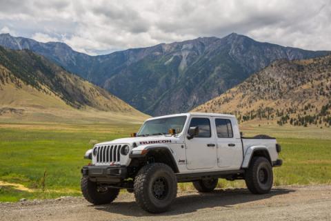 4.5 Inch Front Coil Springs 07-18 JK Or Wrangler 4.5 Inch Front Coil Springs 18+ JL 4XE Or Wrangler 3.5 Inch Front Coil Springs 20-23 JLOr Wrangler 3.5 Inch Front Coil Springs 21+ JL-V8 392 Or Gladiator 3.5 Inch Front Coil Springs 20+ JT