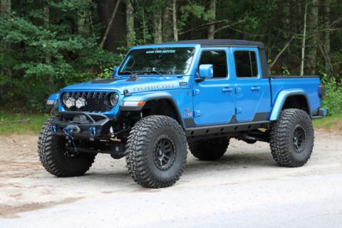 2020-Present Jeep Gladiator JT Premium 4.5 Inch Long Arm Lift Kit Clayton Off Road